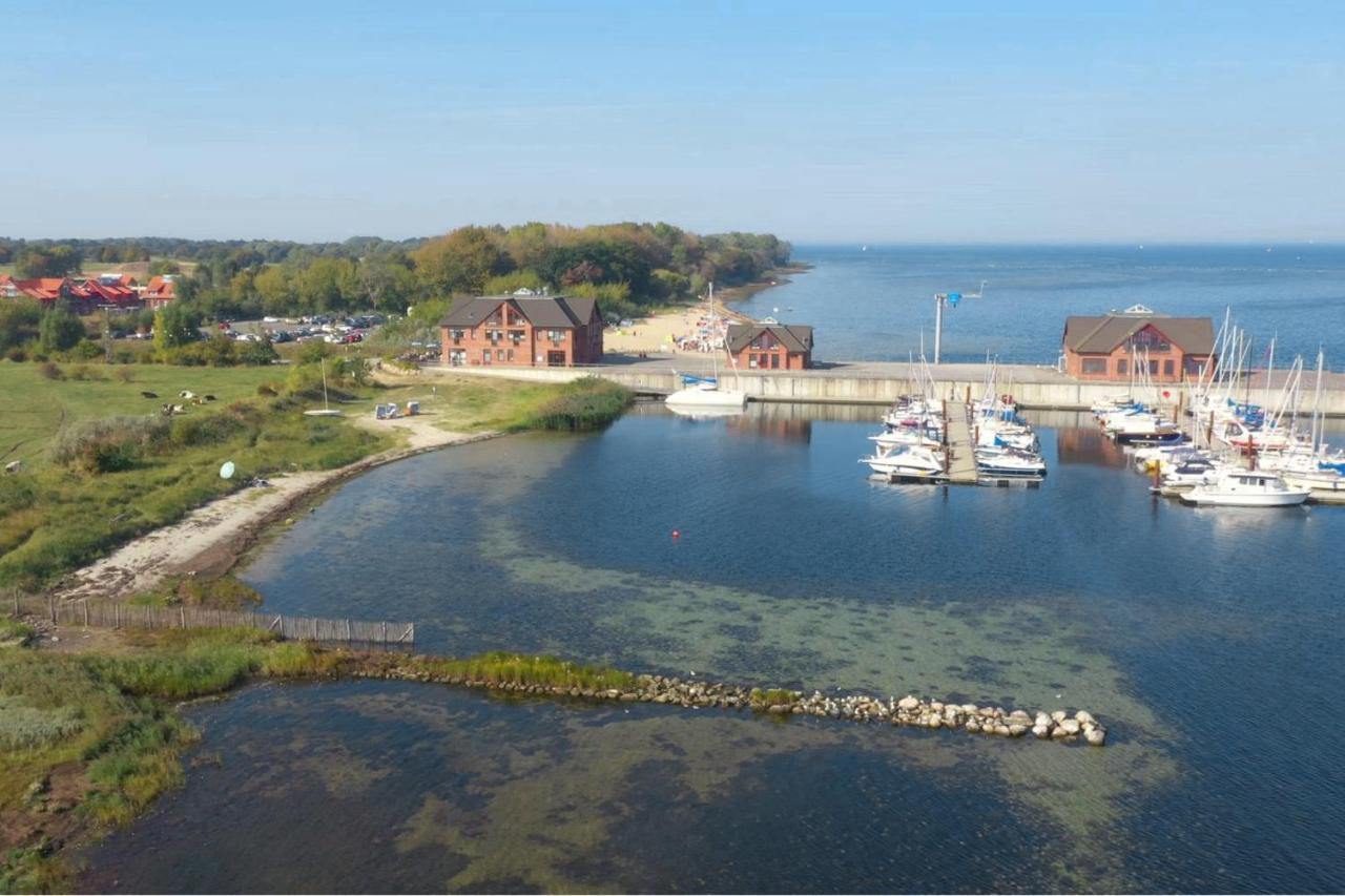 Bades Huk Marina Hotel Hohen Wieschendorf Zewnętrze zdjęcie