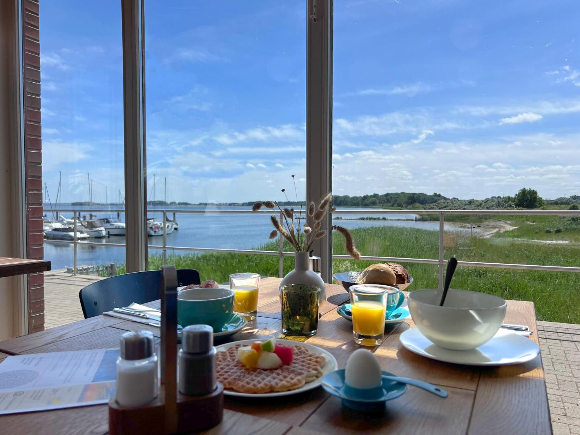 Bades Huk Marina Hotel Hohen Wieschendorf Zewnętrze zdjęcie